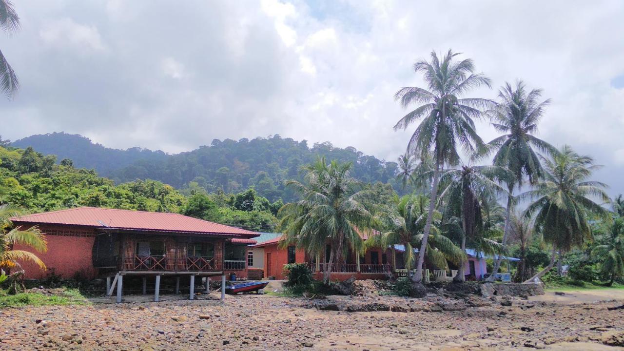 Spc Or Sp Barakah At Abc Air Batang Village Chalet Kampong Ayer Batang